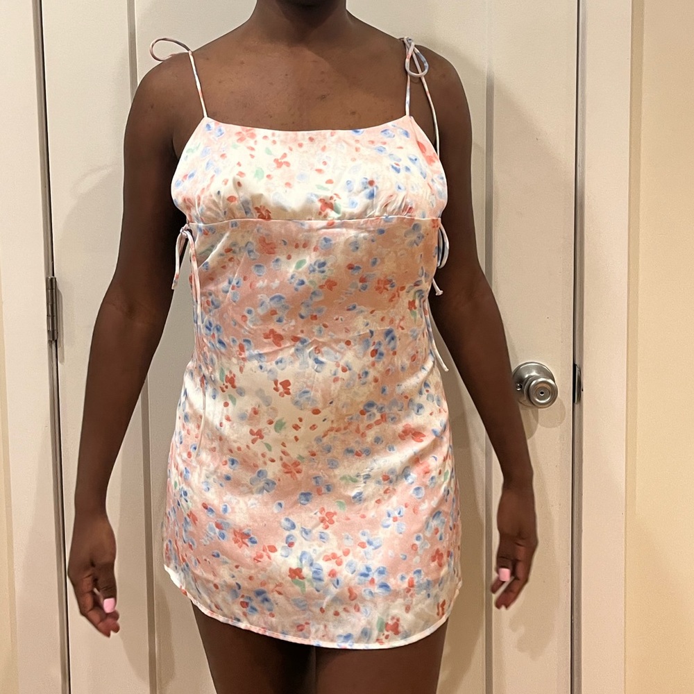 mini satiny dress size small. Cotton candy colors